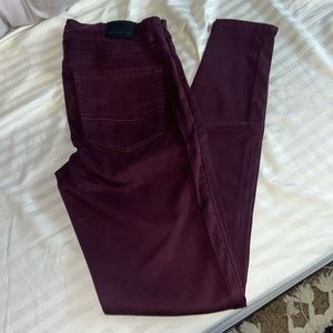 NWT AE Burgundy Hi rise Jeggings